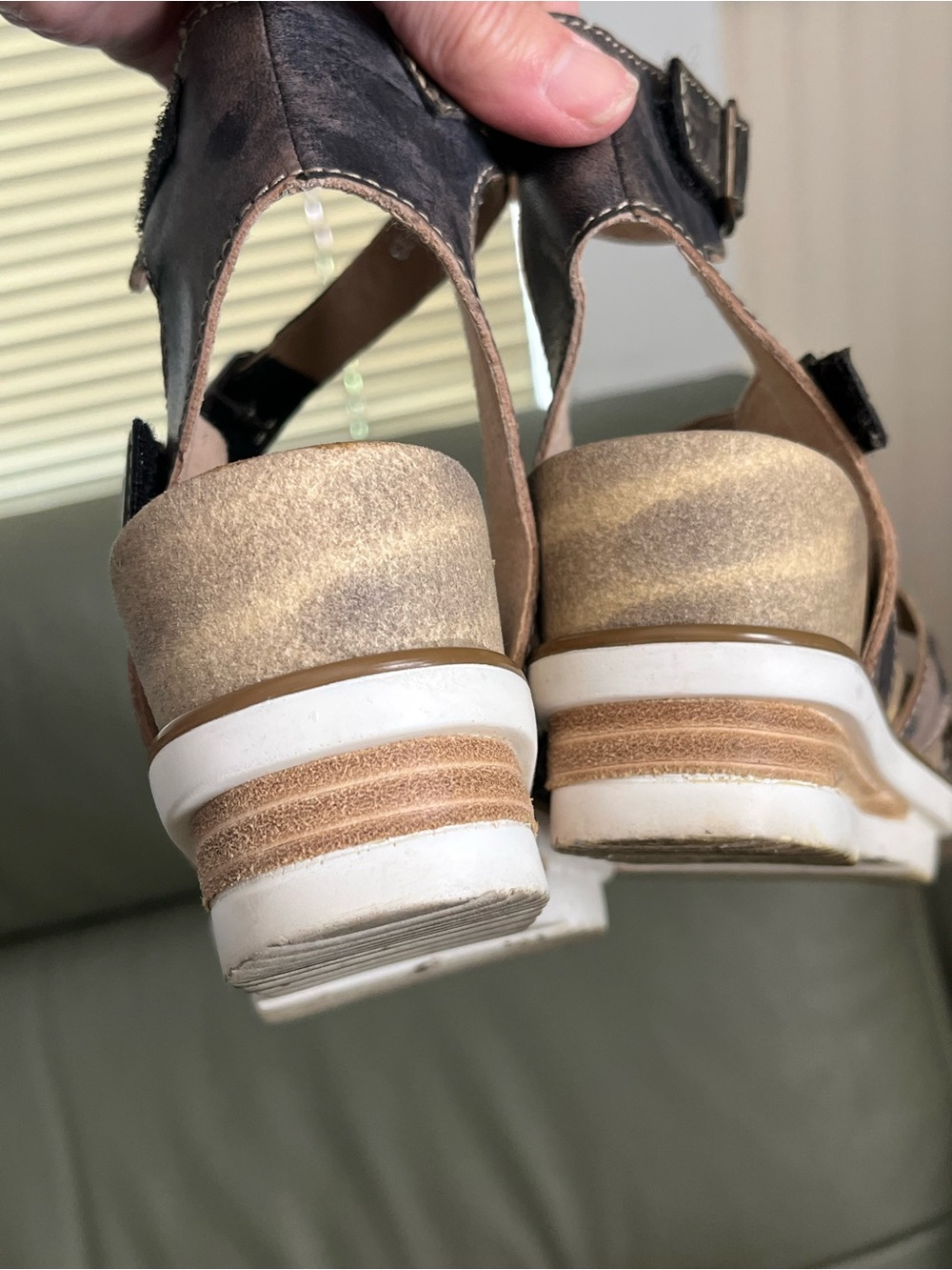 L’Artiste Nolana Black Brown Multi Wedge Sandals - Picture 7 of 9